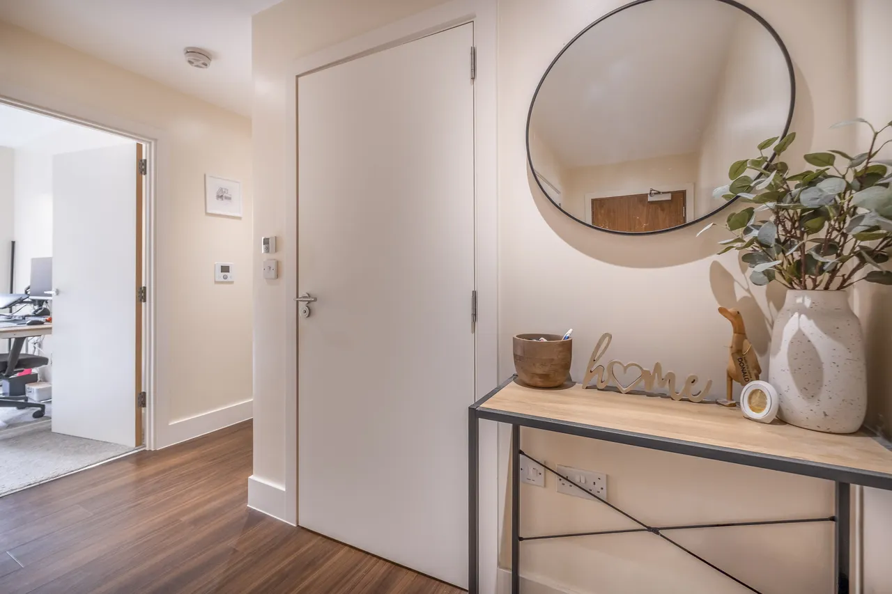 Pipit Drive, London, SW15, photo 10