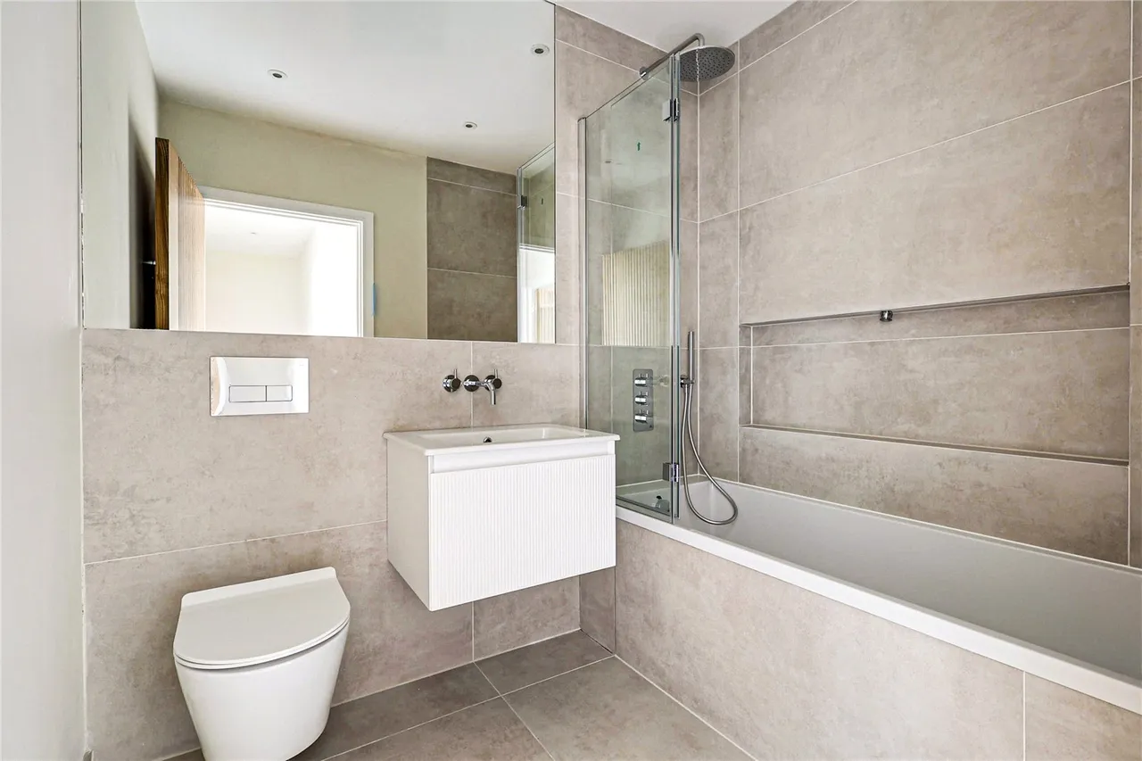 Slades Hill, Enfield, EN2 7EE, photo 12