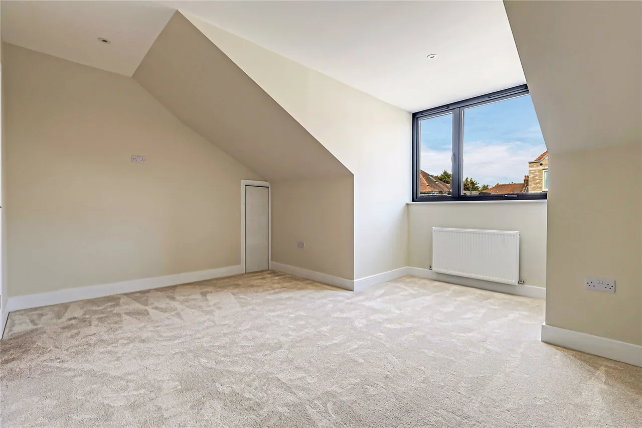 Slades Hill, Enfield, EN2 7EE, photo 8