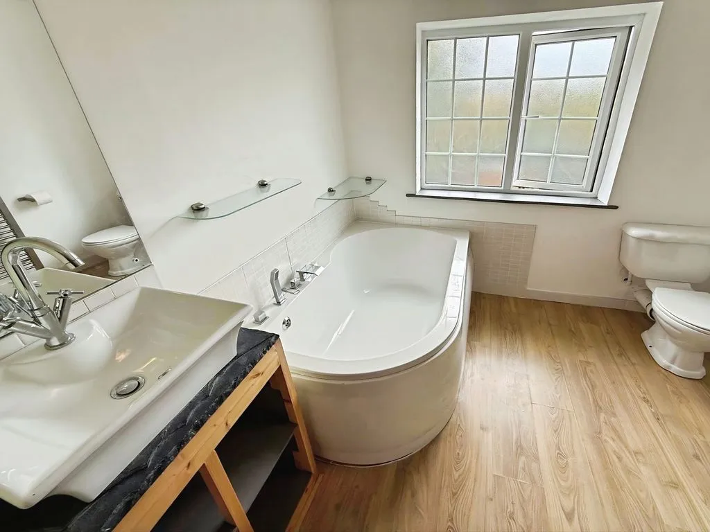 Newcastle Upon Tyne NE7 7JD, NE7, photo 8