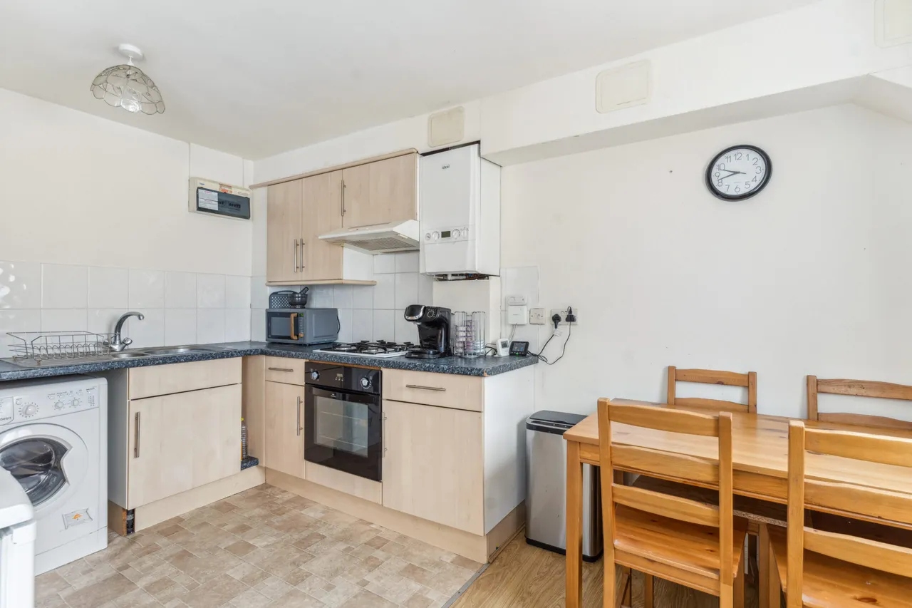 Flat 3, Broughton Court, Wychdell, Stevenage, SG2 8JF, photo 7