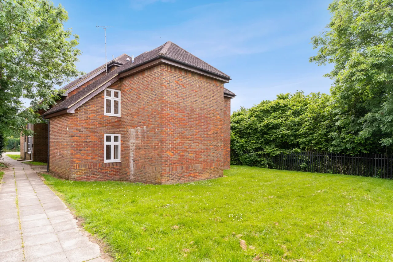 Flat 3, Broughton Court, Wychdell, Stevenage, SG2 8JF, photo 11