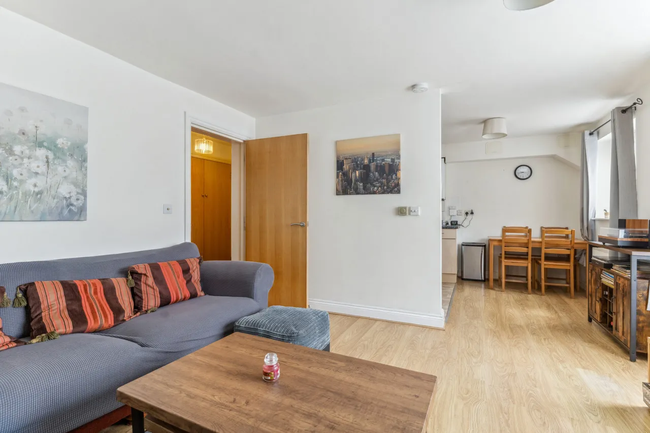 Flat 3, Broughton Court, Wychdell, Stevenage, SG2 8JF, photo 9