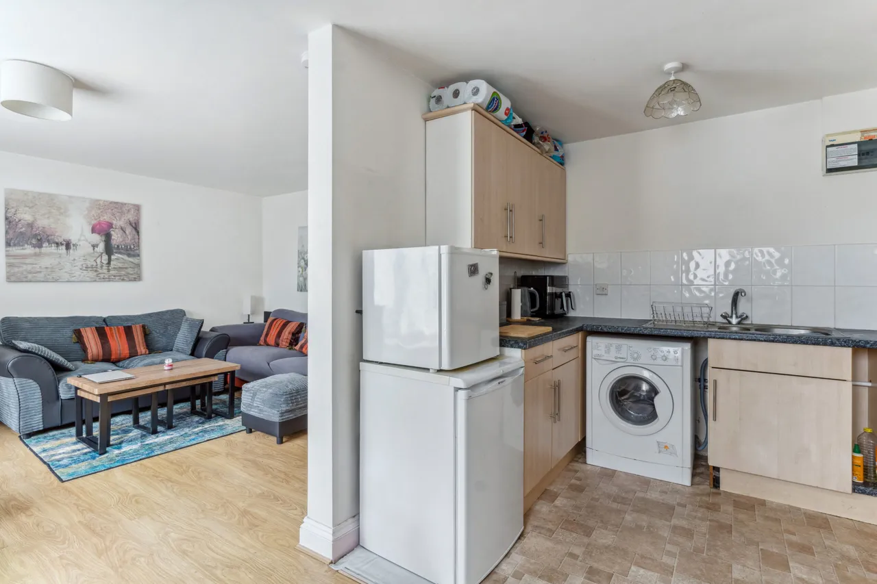 Flat 3, Broughton Court, Wychdell, Stevenage, SG2 8JF, photo 8