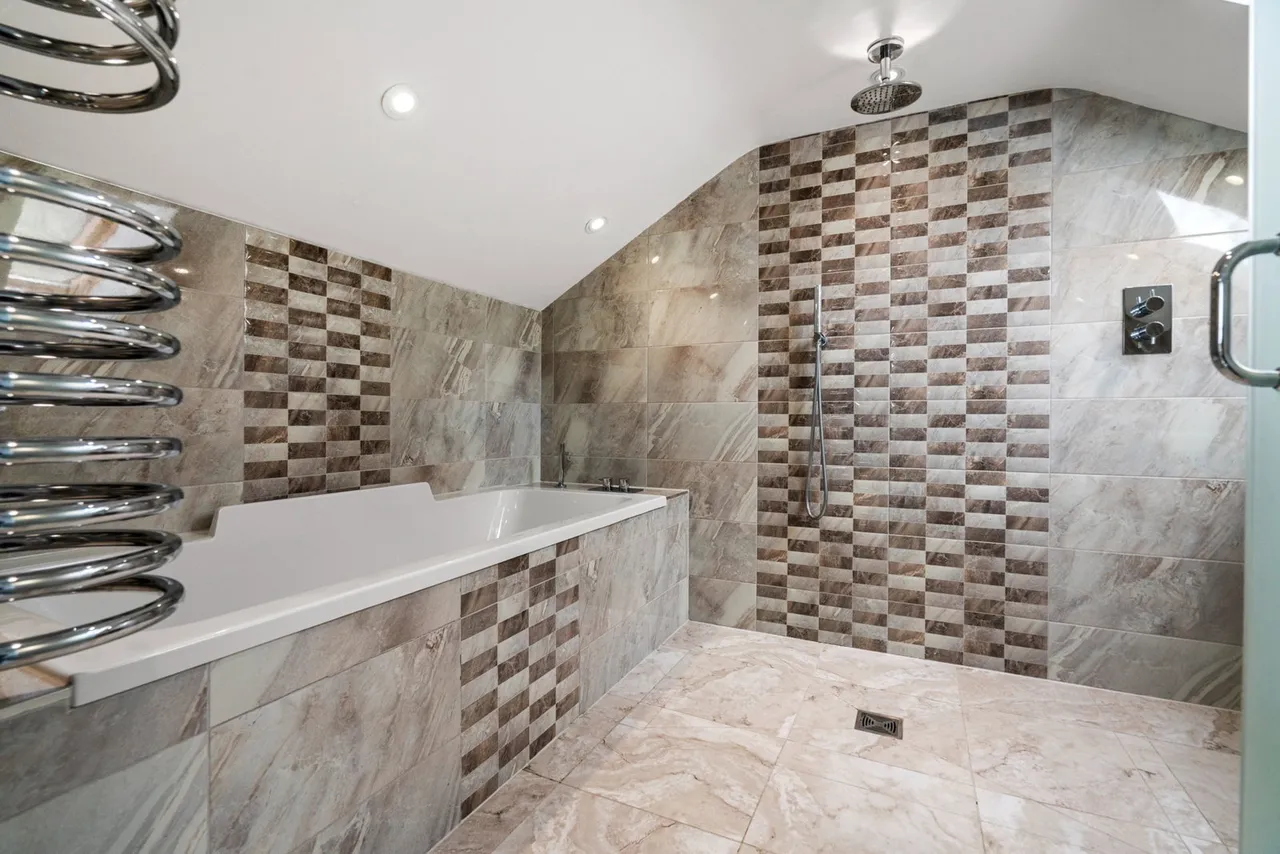 Waterside Close, Ripponden, HX6, photo 25