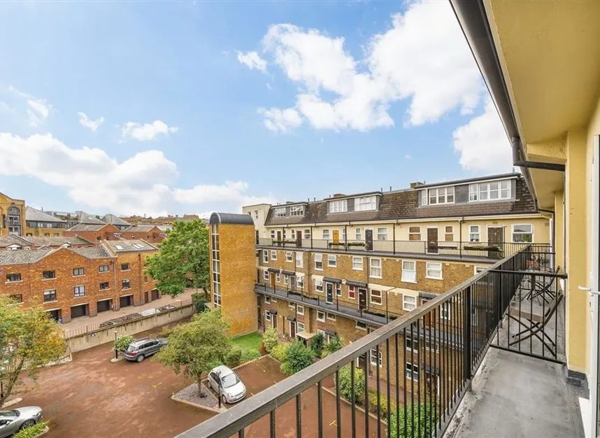 2 bed property to rent, Milk Yard, Wapping, E1W