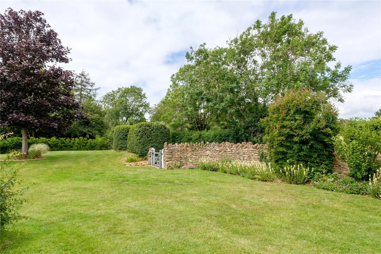 Claycastle, Haselbury Plucknett, TA18, photo 16