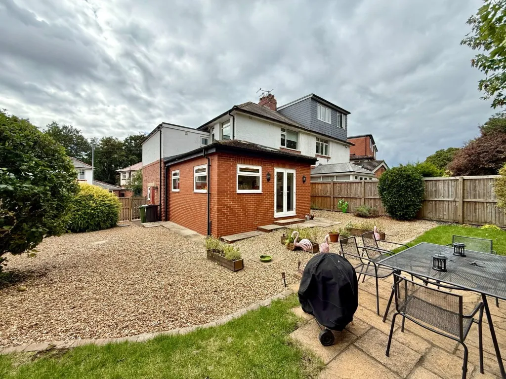 Wetherby ~ Foxhill, LS22, photo 2