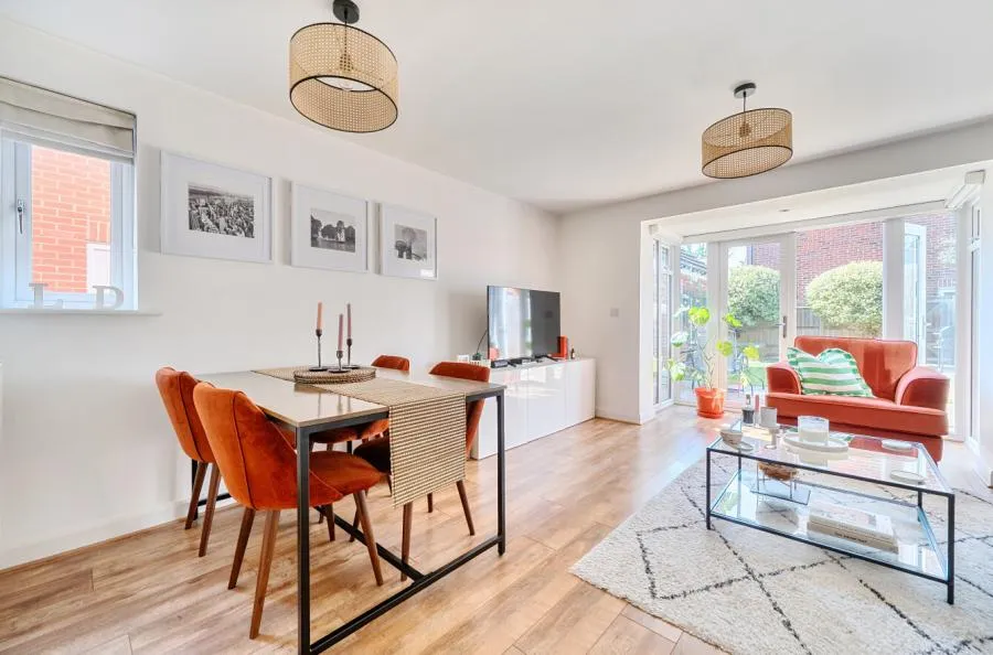 Samborne Drive, Wokingham, RG40, photo 3