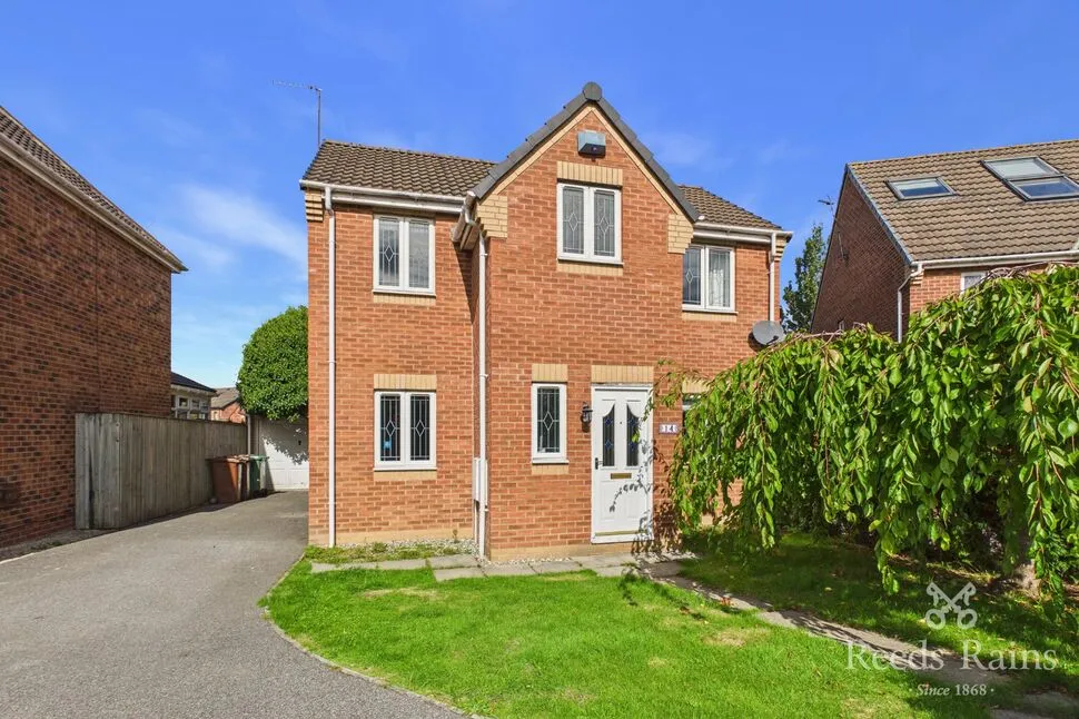 3 bed house for sale — Hayfield Close, Normanton, West Yorkshire, WF6