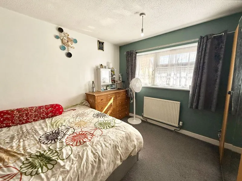 Holkham Close, Luton LU4 0YN, photo 9