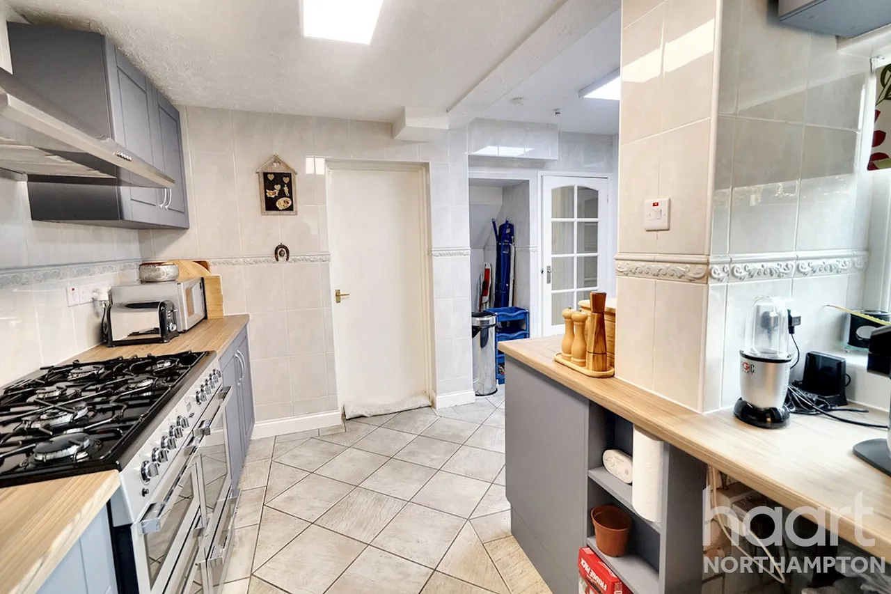 Whitehills Way, Northampton, NN2, photo 8