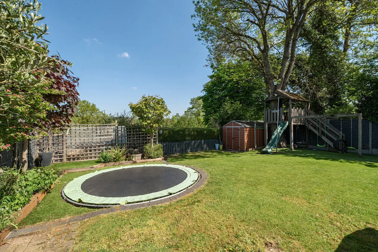 Nursery Gardens, Purley on Thames, RG8, photo 18