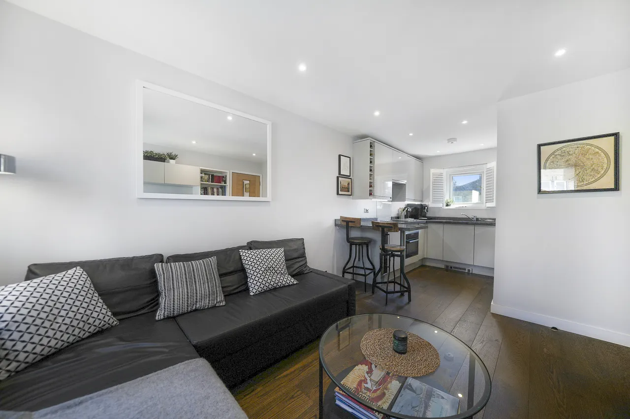 Cubitt Terrace, London, SW4, photo 6