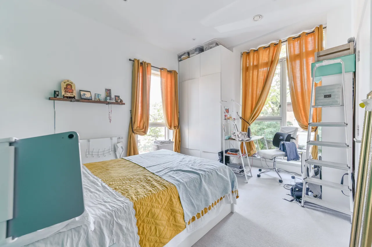 22a Ravensdale Gardens, London, photo 8