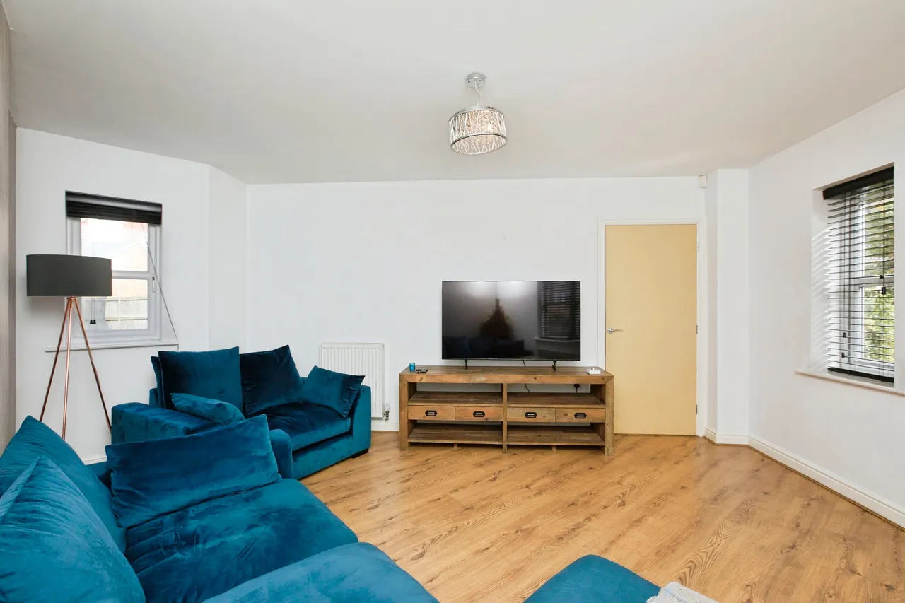 Channel Crescent, Derby, photo 5