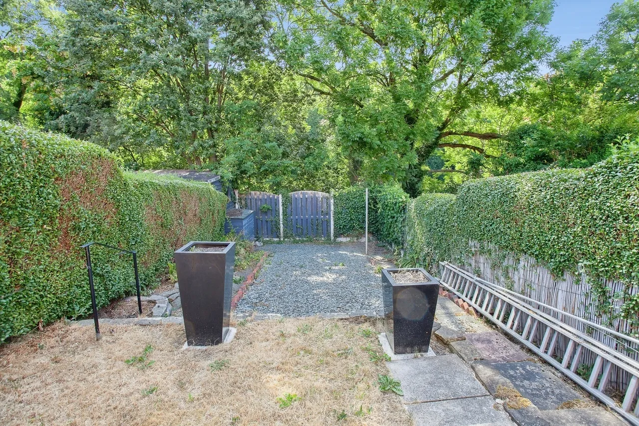 Vickers Road, SHEFFIELD, South Yorkshire, S5, photo 3