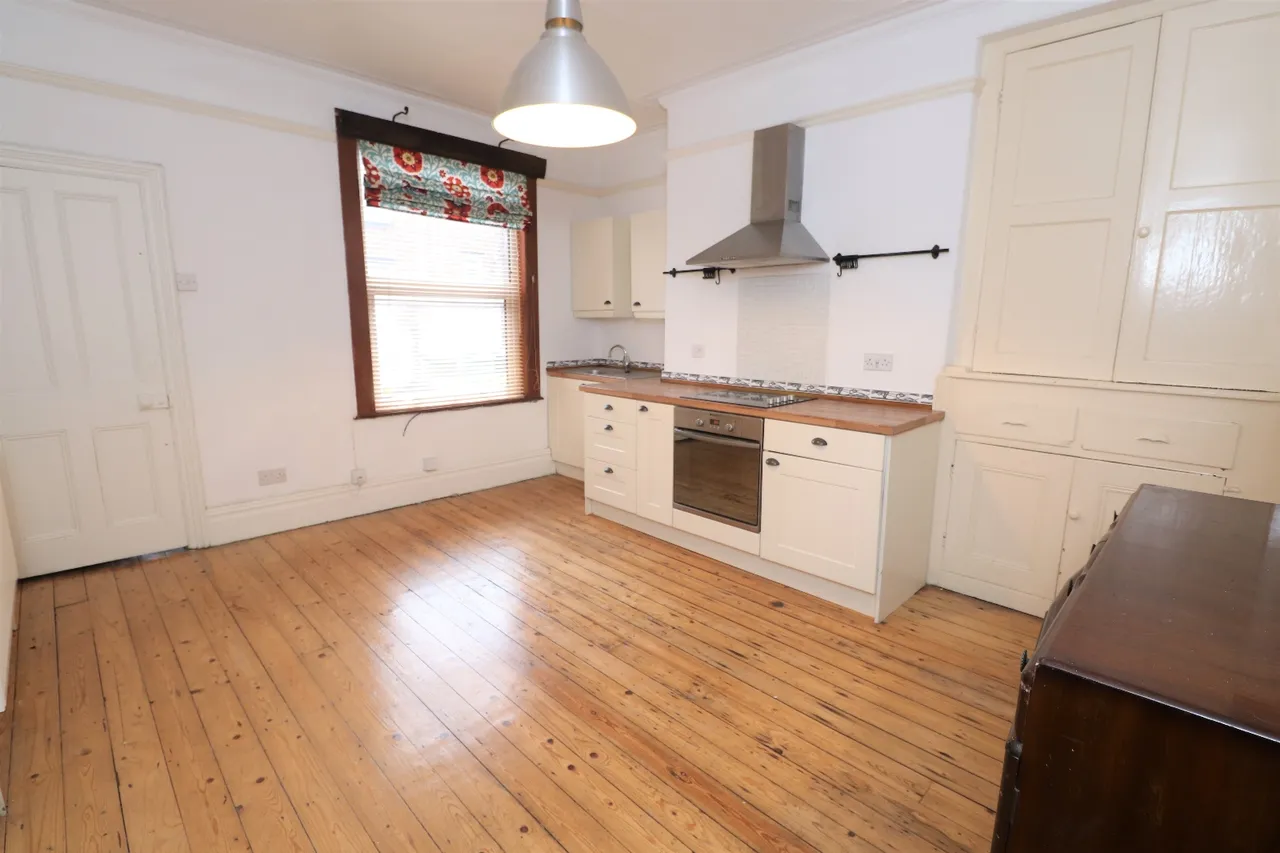 Armley Park Road, Leeds, LS12, photo 3