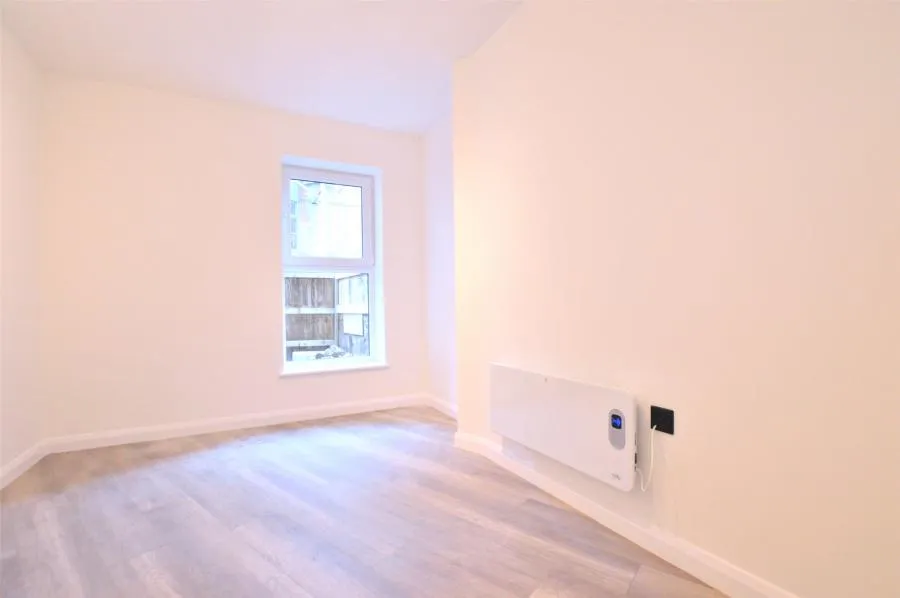 London Road, Redhill, RH1, photo 10