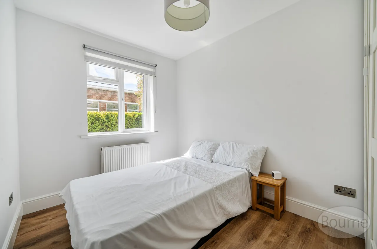 Copse Road, Cobham, KT11, photo 8