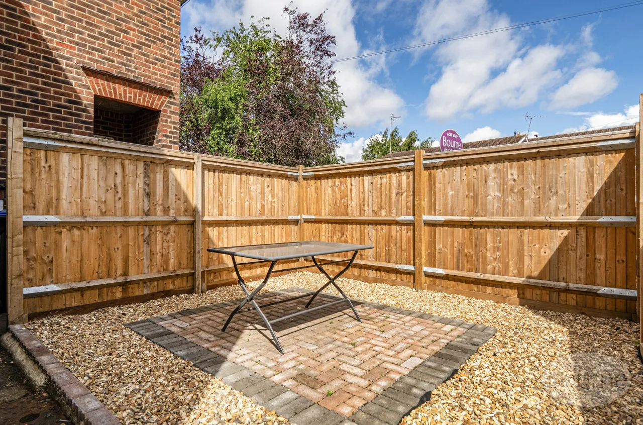 Copse Road, Cobham, KT11, photo 11
