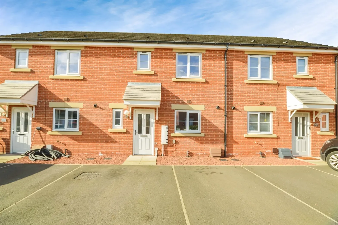 3 bed house for sale, Sculptor Crescent, Stockton-On-Tees, TS18