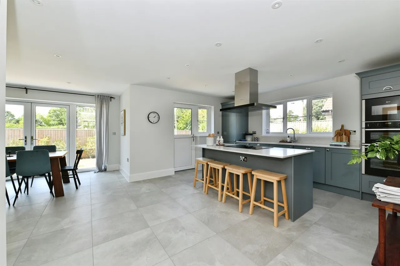 Church Street, Hilperton, Trowbridge, photo 3
