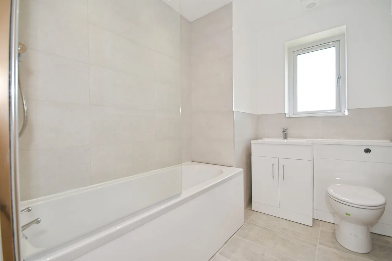 Belmont Drive, Stocksbridge, Sheffield, photo 12