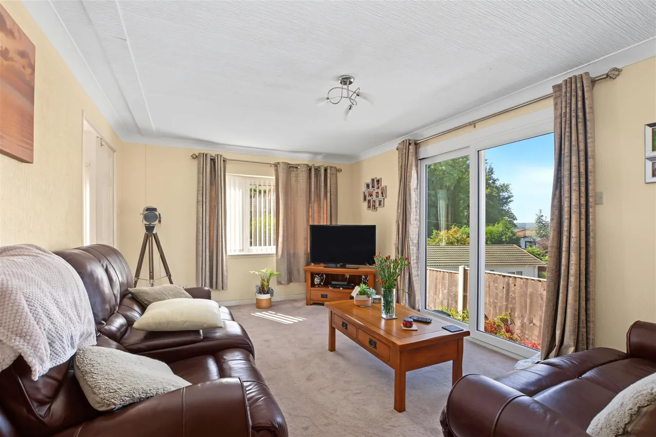 Barnsley Close, Killarney Park, NG6, photo 4