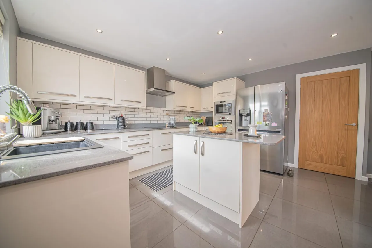 Mitre Copse, Bishopstoke, EASTLEIGH, Hampshire, SO50 8QE, photo 7