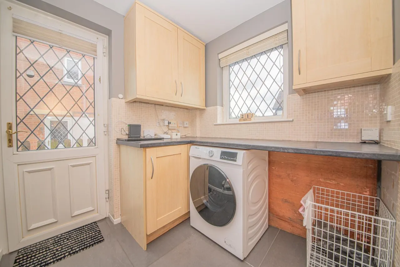 Mitre Copse, Bishopstoke, EASTLEIGH, Hampshire, SO50 8QE, photo 14