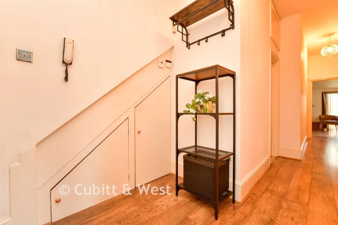 Blenheim Crescent, South Croydon, CR2, photo 6