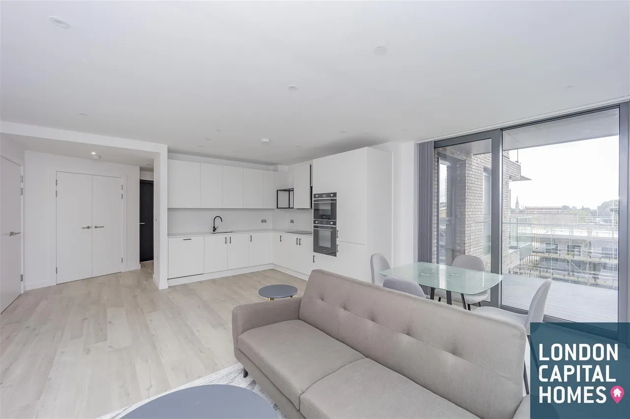 Coster Avenue, London, photo 5