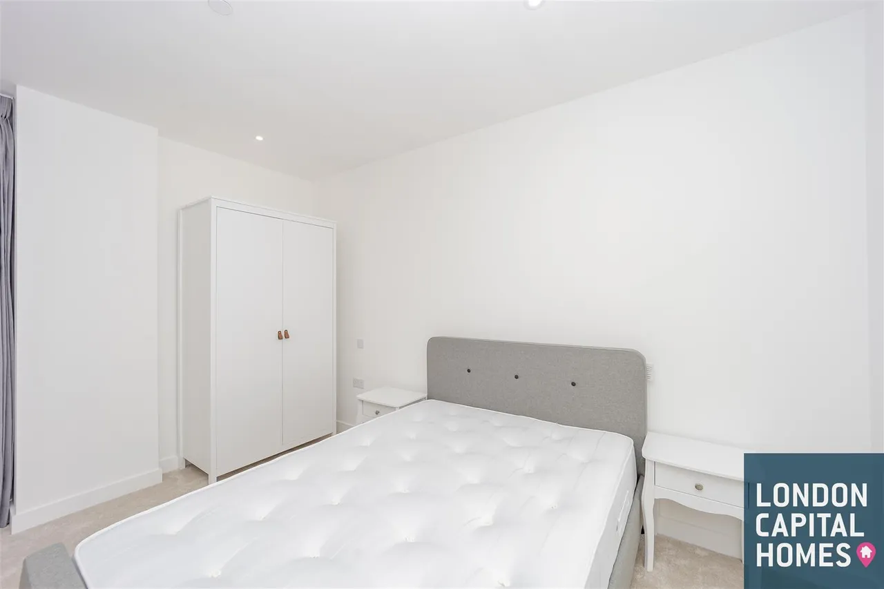 Coster Avenue, London, photo 9
