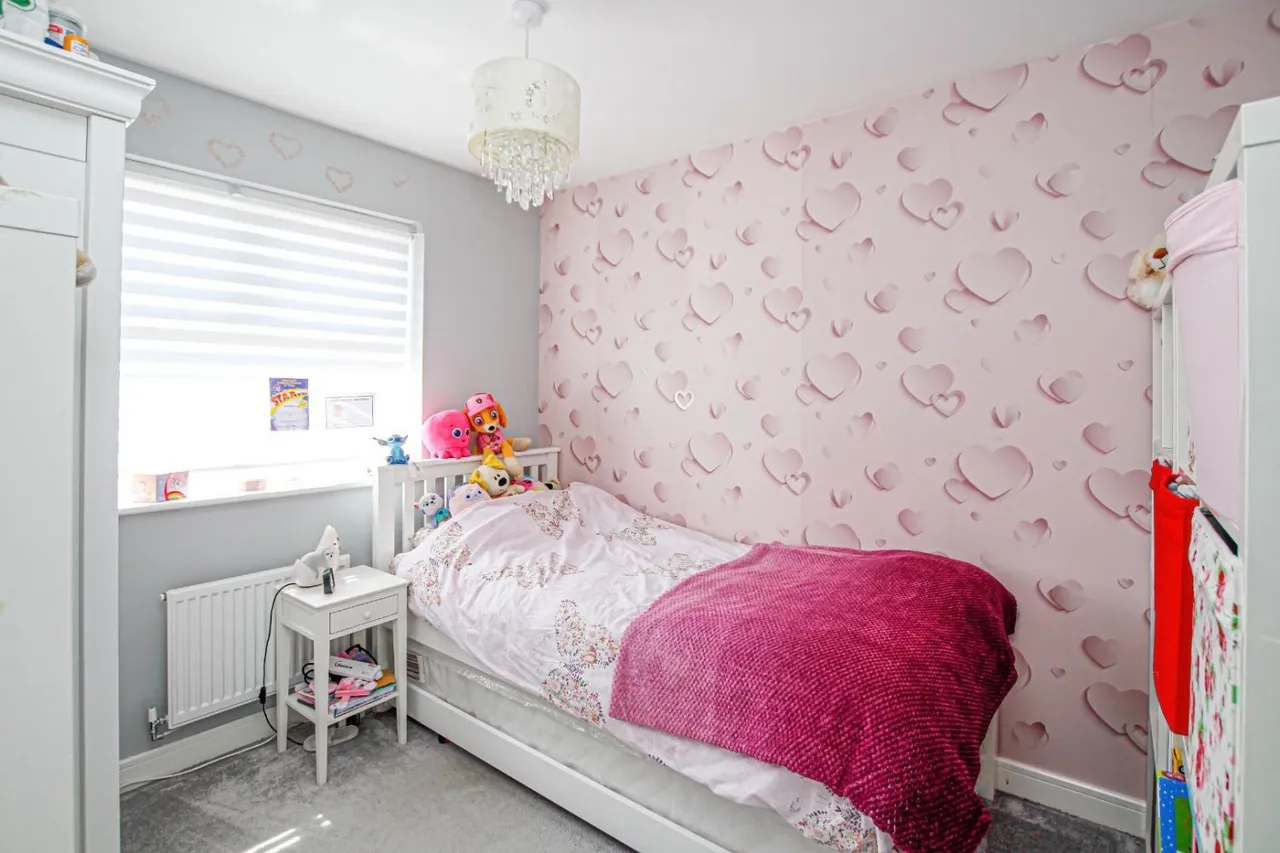 Wallis Drive, Leighton Buzzard, LU7, photo 13