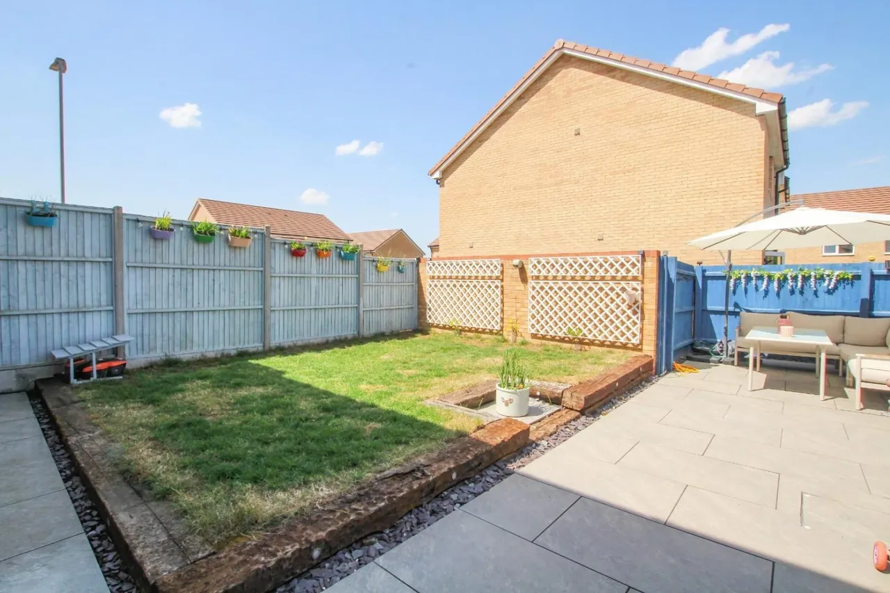 Wallis Drive, Leighton Buzzard, LU7, photo 16