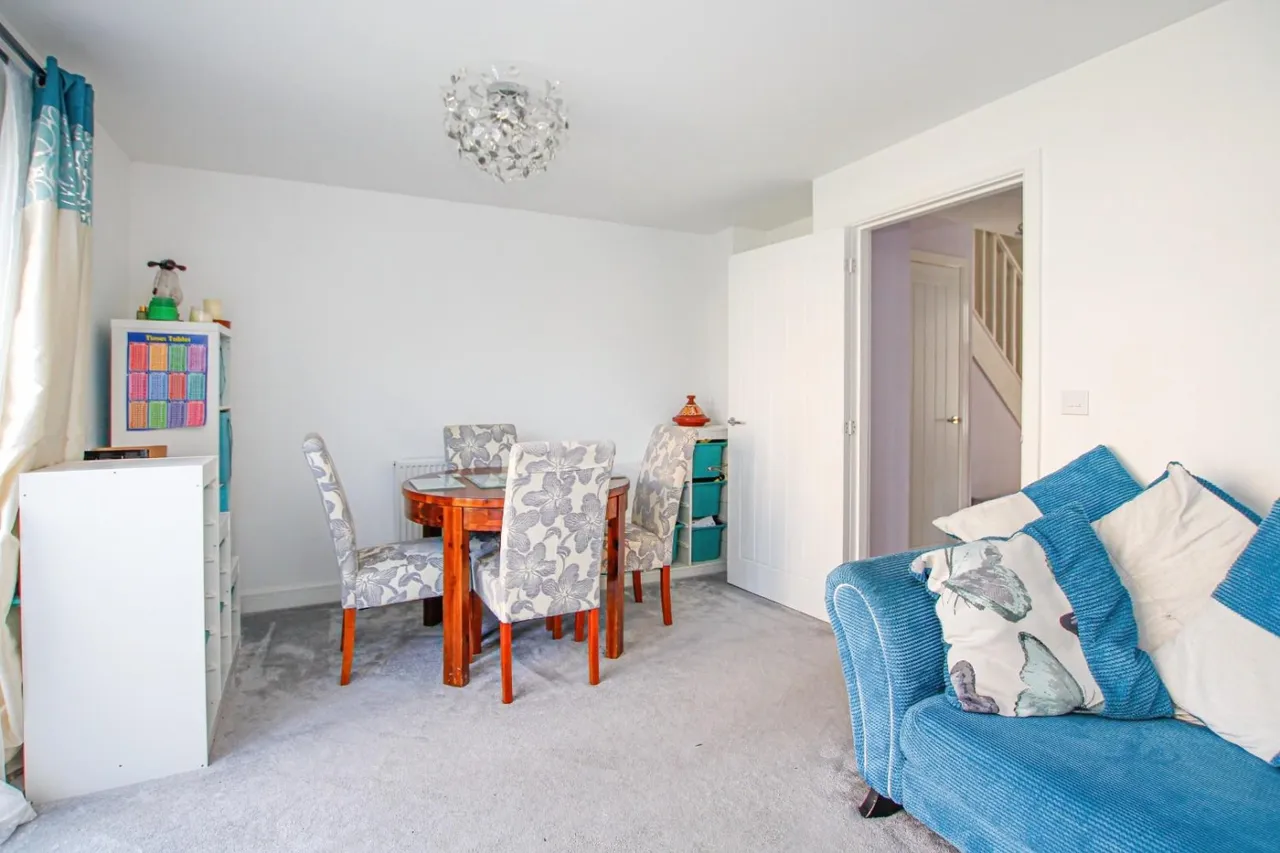 Wallis Drive, Leighton Buzzard, LU7, photo 4
