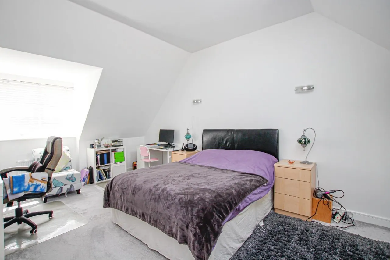 Wallis Drive, Leighton Buzzard, LU7, photo 7