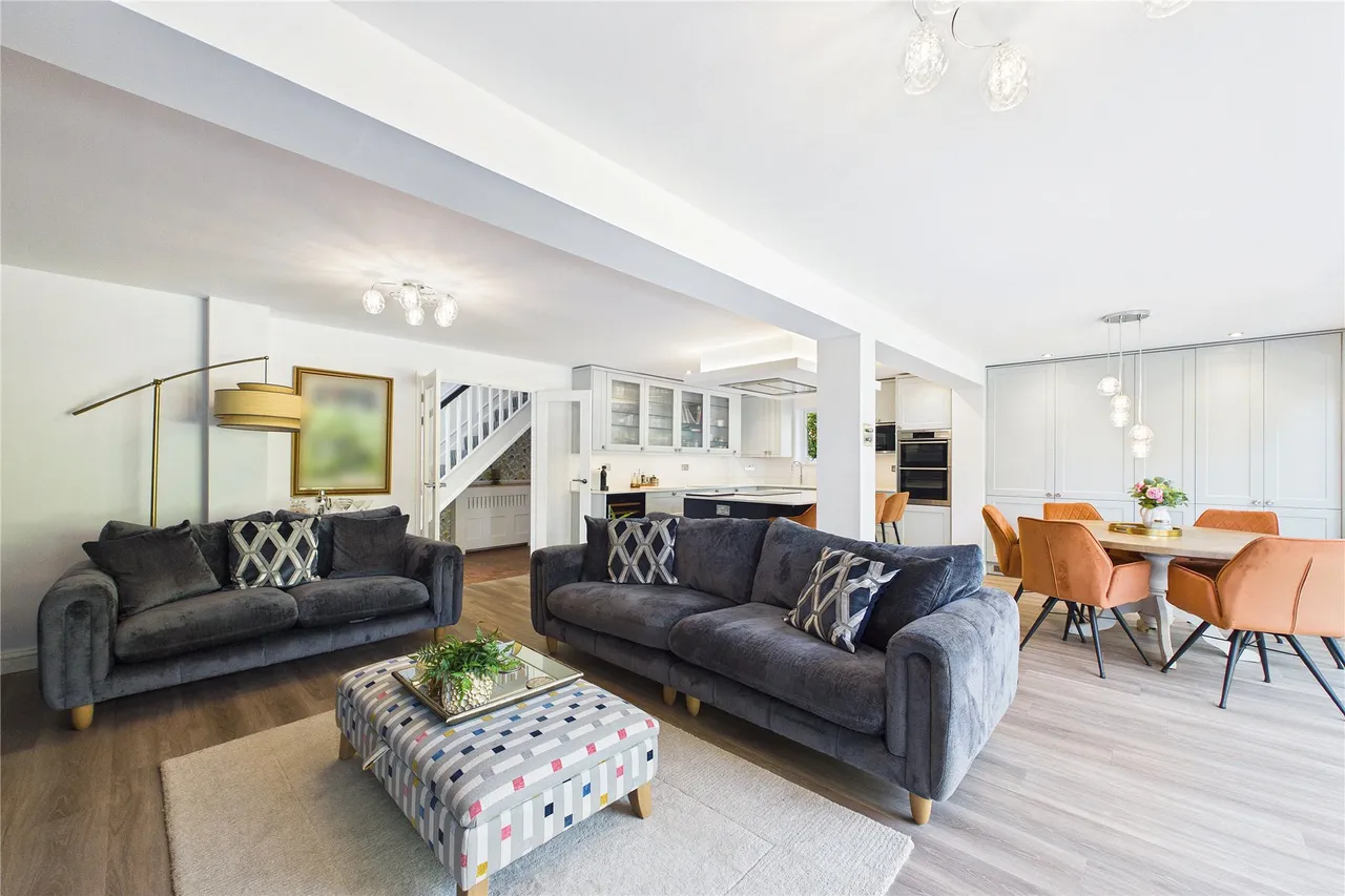 Ambleside Road, Lightwater, GU18, photo 6