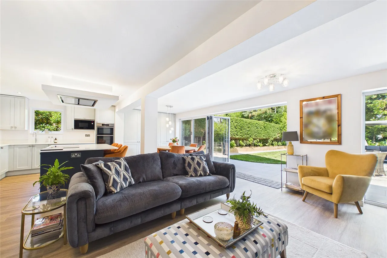 Ambleside Road, Lightwater, GU18, photo 4