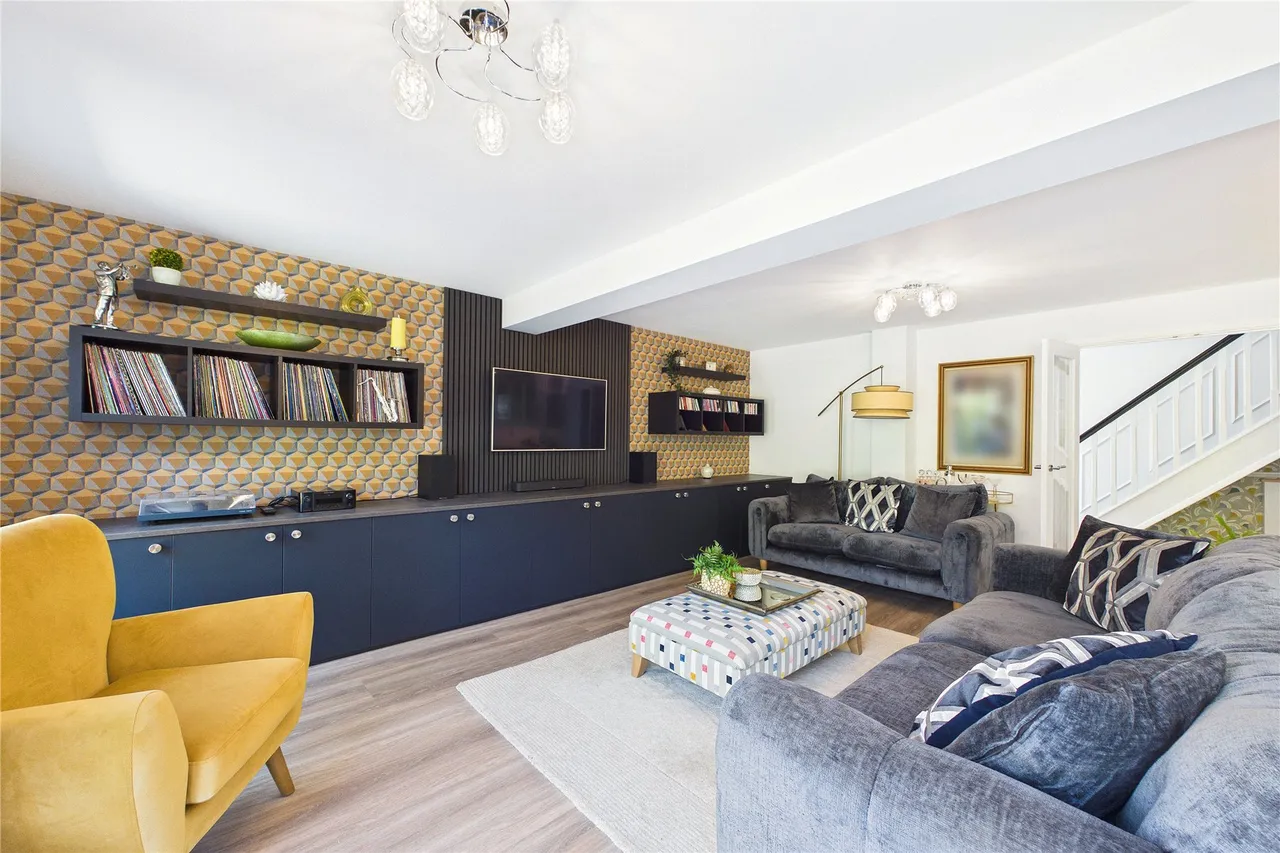 Ambleside Road, Lightwater, GU18, photo 8