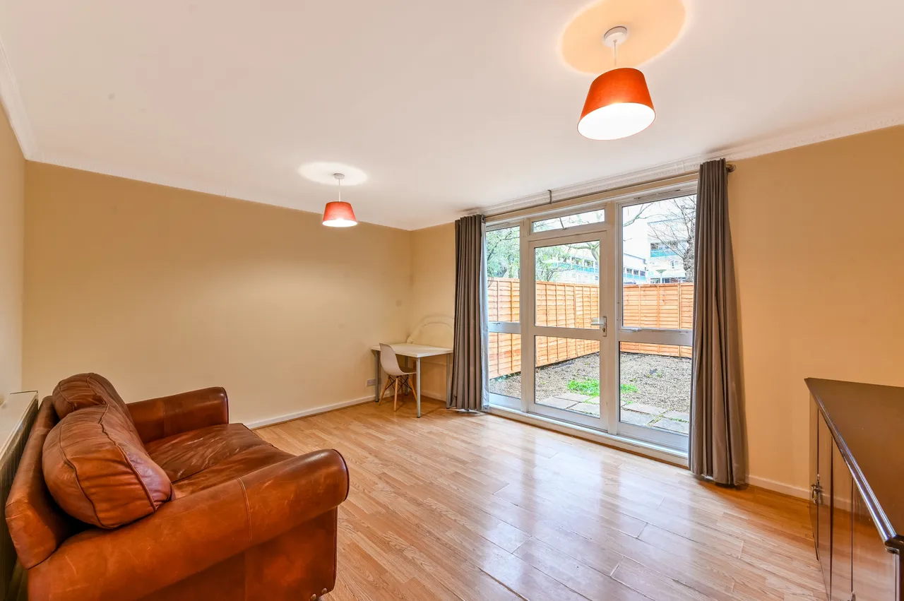 2 bed flat to rent, London, NW1
