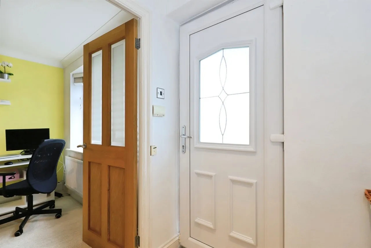 Bridgewater Drive, Bilston, WV14, photo 15
