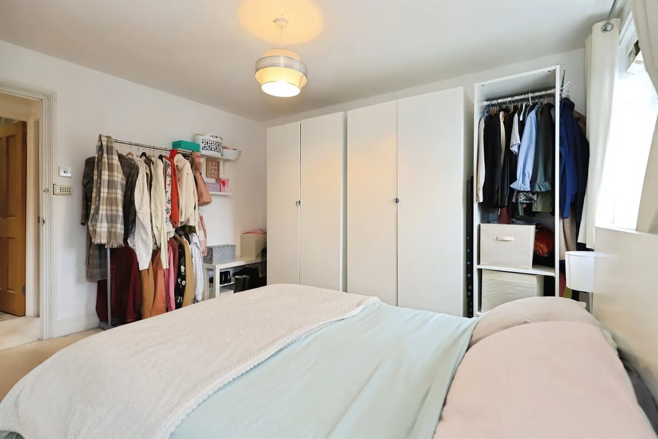 Bridgewater Drive, Bilston, WV14, photo 9