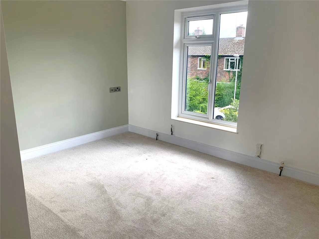 Spring Way, East Grinstead, RH19, photo 6