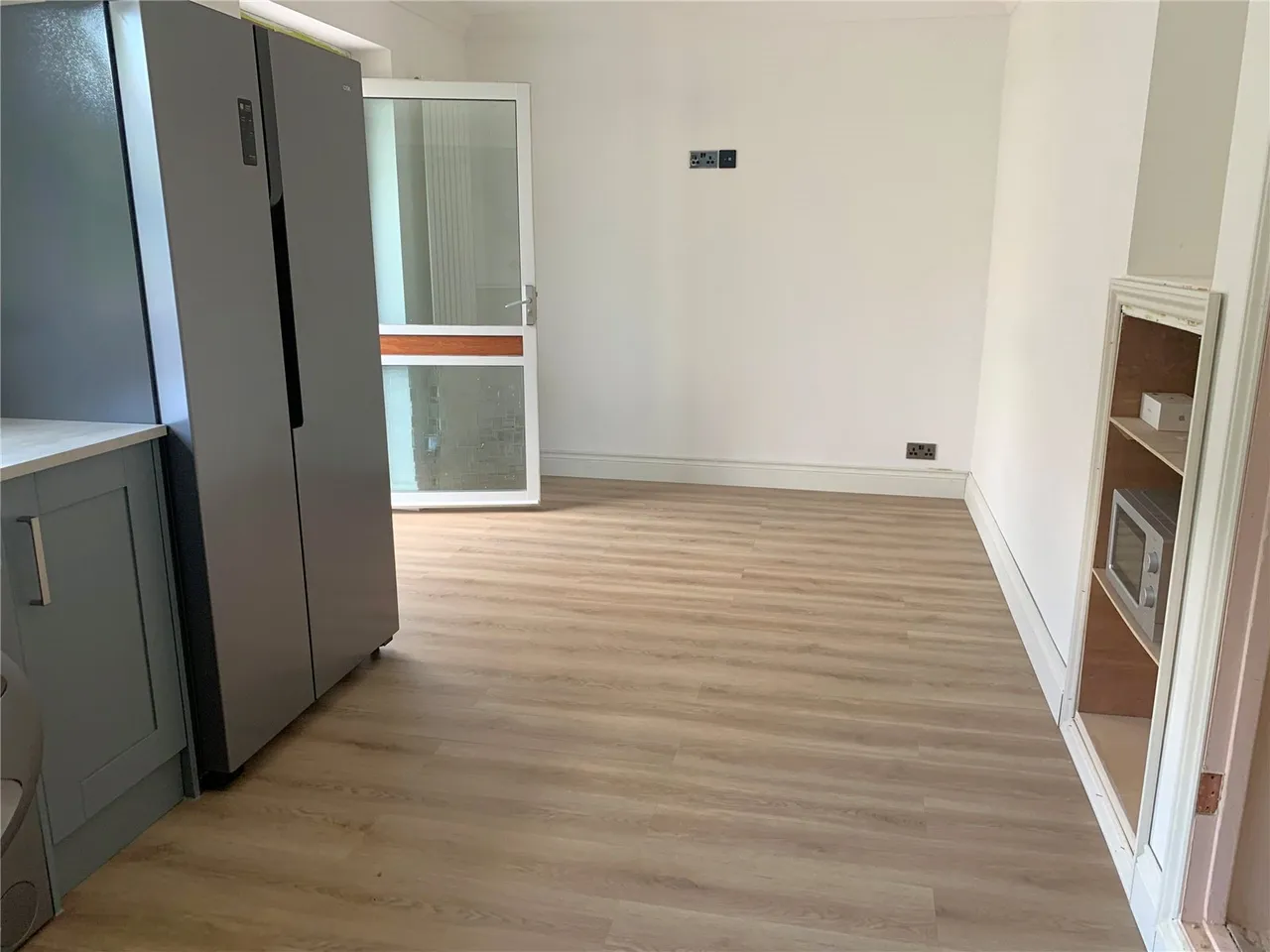 Spring Way, East Grinstead, RH19, photo 13