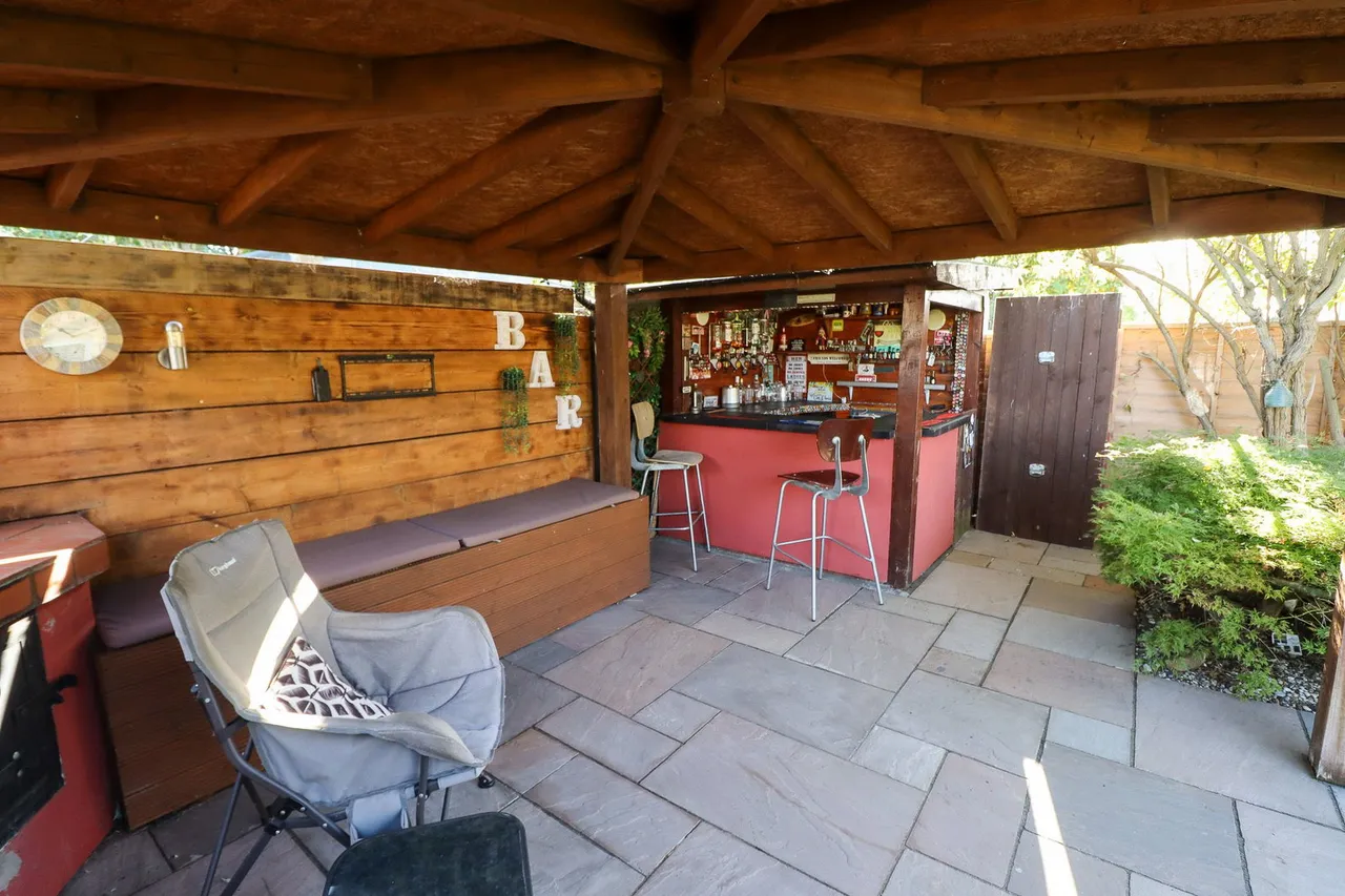 Philip Gardens, St. Neots, PE19, photo 20