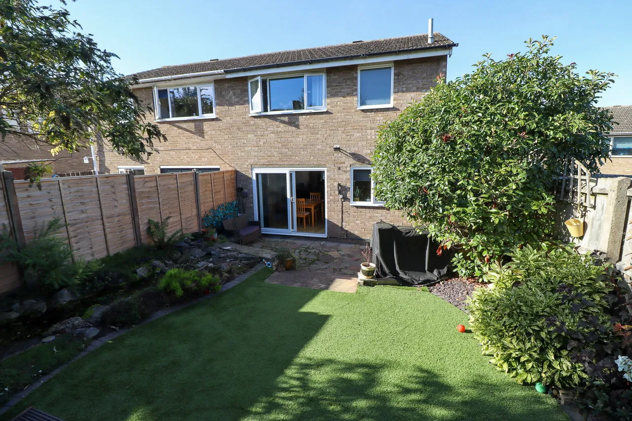 Philip Gardens, St. Neots, PE19, photo 23