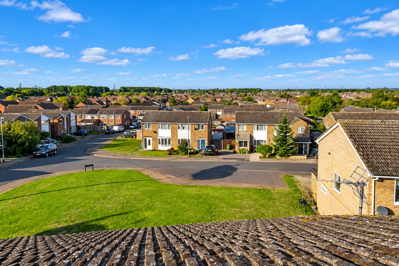 Philip Gardens, St. Neots, PE19, photo 25