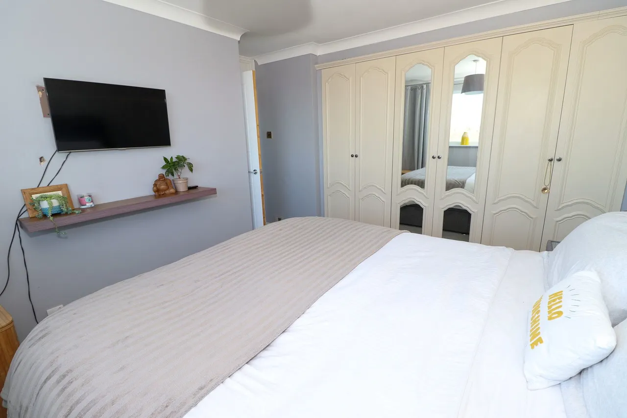 Philip Gardens, St. Neots, PE19, photo 14